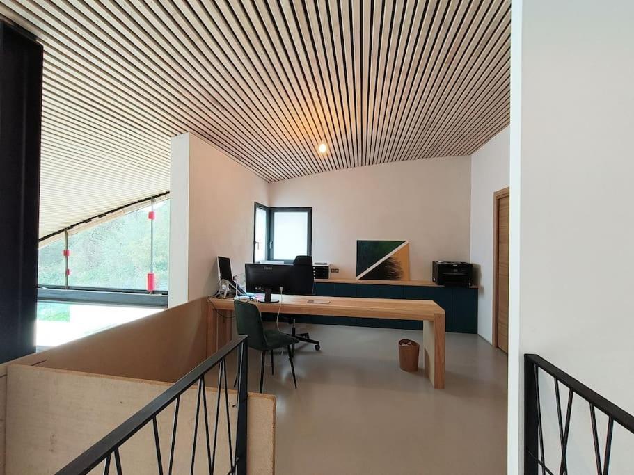 Вилла Industrial Luxury Nimes & Arles Бокер Экстерьер фото