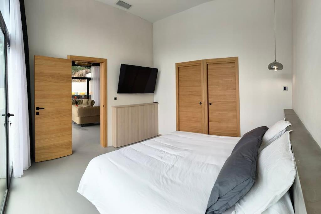 Вилла Industrial Luxury Nimes & Arles Бокер Экстерьер фото