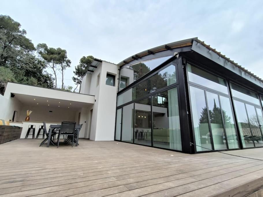Вилла Industrial Luxury Nimes & Arles Бокер Экстерьер фото